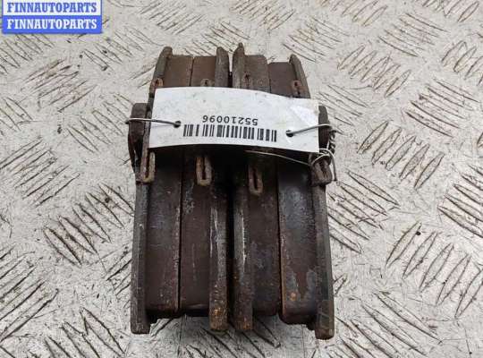 Колодки тормозные передние VG2627234 на Volkswagen Passat B4