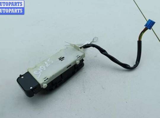 купить Блок кнопок управления стеклоподъемниками на Mercedes C-Class W203 (2000-2006)