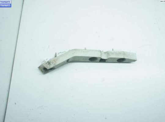 купить Кронштейн бампера переднего на Ford Focus II (2004-2011)