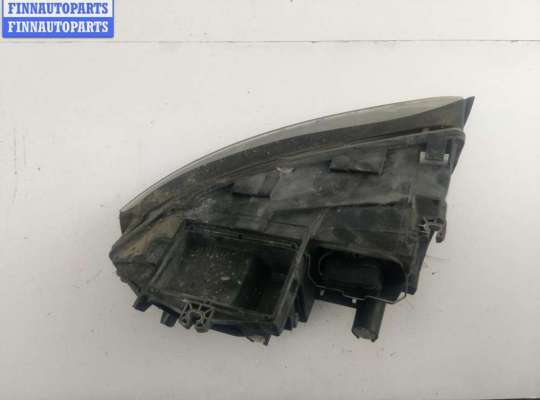 купить Фара правая на Audi A4 B6 (2001-2004)