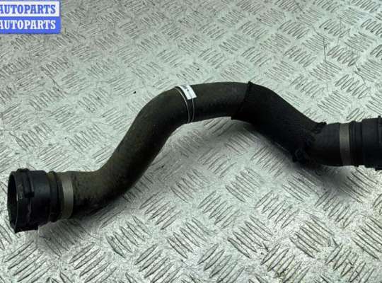 Купить Патрубок радиатора на BMW 3 E46 (1998-2006) Патрубок радиатора BM3584430 на BMW 3 E46 (1998-2006)