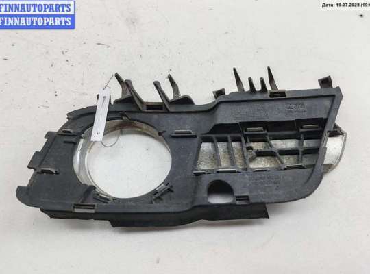 купить Рамка фары противотуманной правой на Opel Signum (2003-2008)