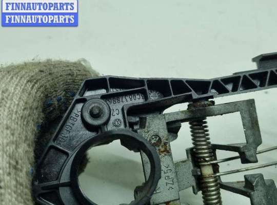 купить Корпус (держатель) ручки двери задней правой на Volkswagen Passat B6