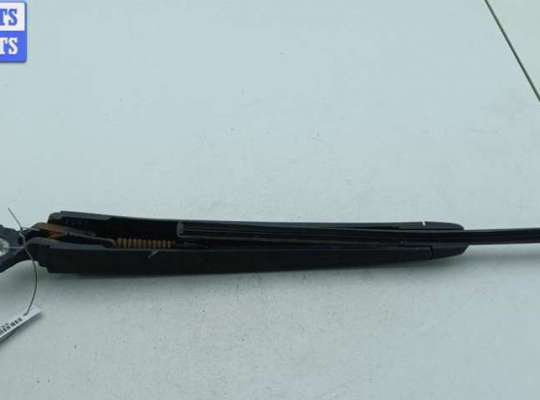 купить Щеткодержатель (поводок стеклоочистителя) задний на Volkswagen Passat B6