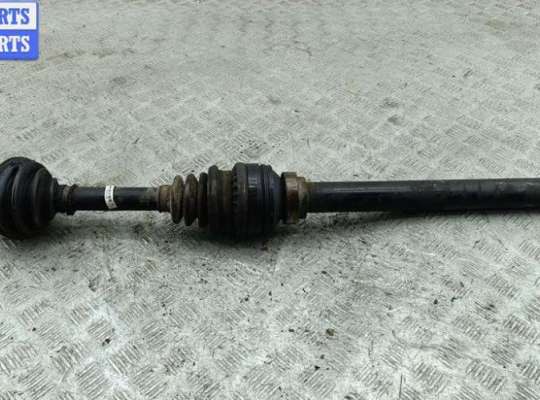 купить Полуось передняя правая на Volvo 850