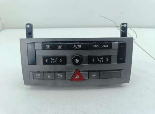 Переключатель отопителя CT1051185 на Citroen C5 (2001-2008)