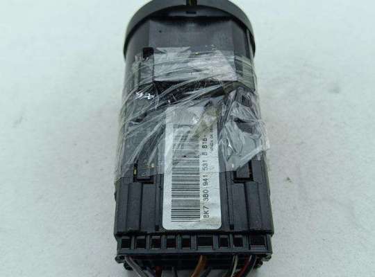 купить Переключатель света на Skoda Octavia mk1 (A4 1U) 1996-2010