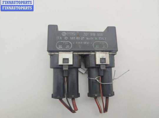 Блок управления вентилятором радиатора VG2724790 на Volkswagen Transporter T4