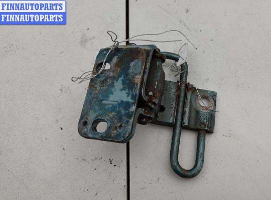 купить Петля двери передней левой на Volkswagen Passat B5