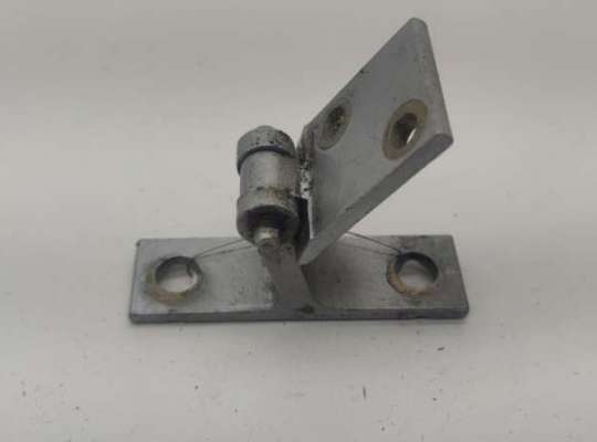 купить Петля двери передней правой на Audi A6 C4 (1994-1997)