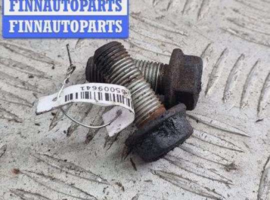 Болт крепления SK476934 на Skoda Octavia mk2 (A5 1Z) 2004-2013