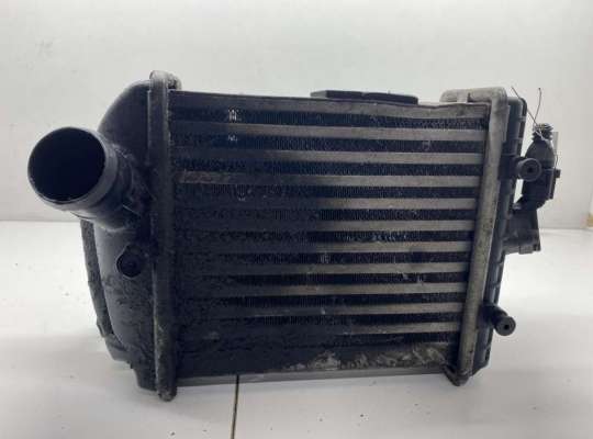 Интеркулер AU1784071 на Audi A4 B6 (2001-2004)