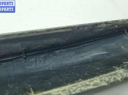 купить Накладка (заглушка) рейлинга на Volkswagen Golf-5