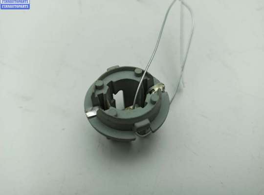 купить Патрон лампы фонаря на Mercedes S-Class W220 (1998-2005)