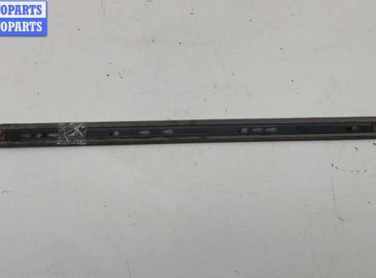 купить Молдинг двери задней правой на Audi A4 B7 (2004-2008)