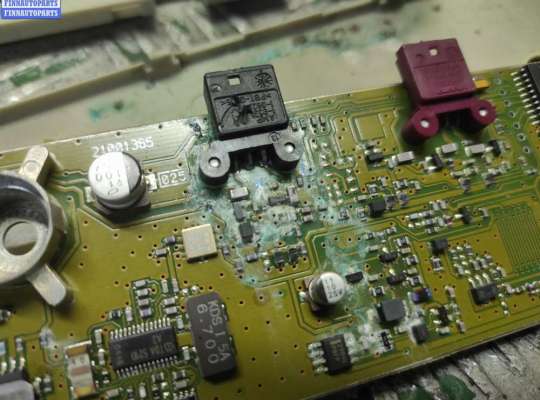 купить Усилитель антенны на BMW 5 E60/E61 (2003-2010)