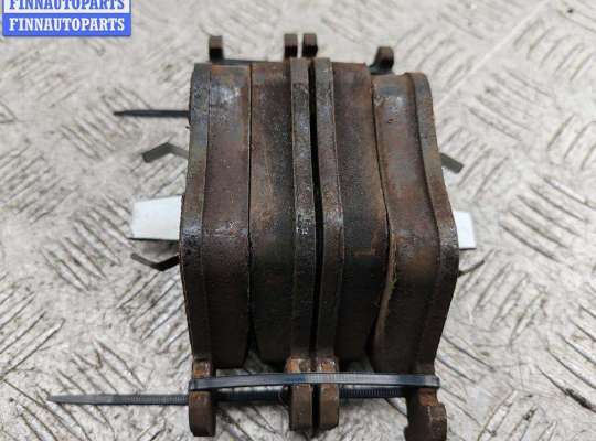 Купить Колодки тормозные передние на BMW 5 E39 (1995-2003) Колодки тормозные передние BM3517363 на BMW 5 E39 (1995-2003)