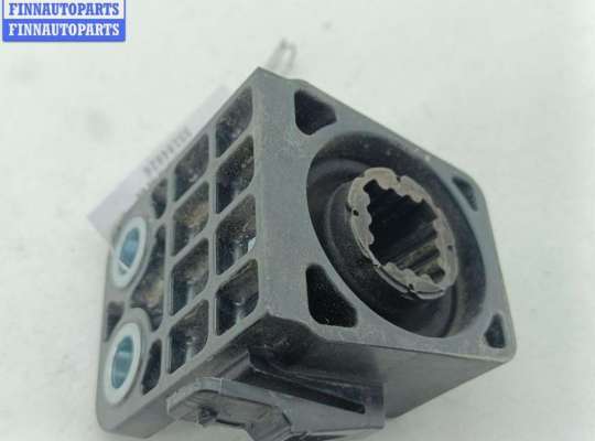 купить Кронштейн радиатора на Mazda 3 (2018- ) BP