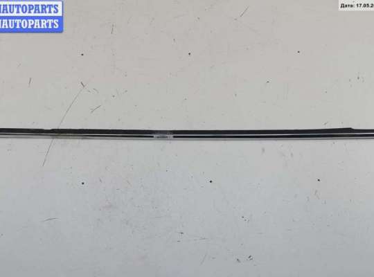 Молдинг стекла двери передней левой наружный VG2349446 на Volkswagen Passat B5+ (GP)