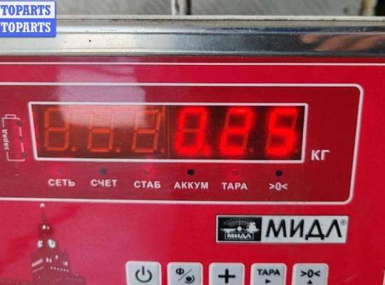купить Молдинг стекла двери задней левой наружный на Volkswagen Passat B4