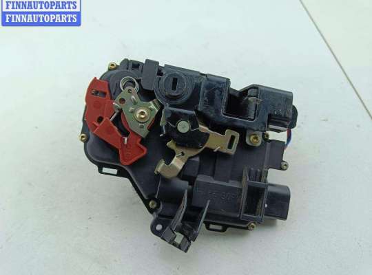 купить Замок двери задней левой на Audi A4 B6 (2001-2004)