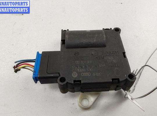 купить Моторчик заслонки отопителя на Audi A6 C6 (2004-2011)