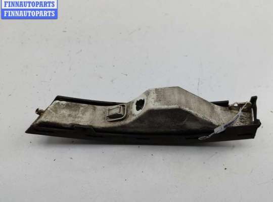 купить Поворотник (указатель поворота) правый на Volkswagen Passat B6