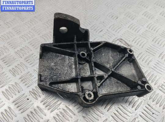 купить Кронштейн компрессора кондиционера на Volkswagen Passat B5