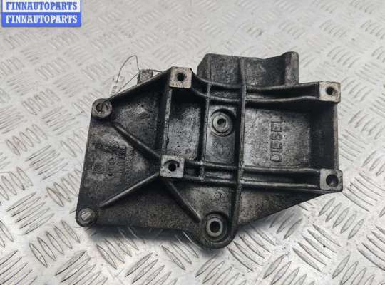 купить Кронштейн компрессора кондиционера на Volkswagen Passat B5