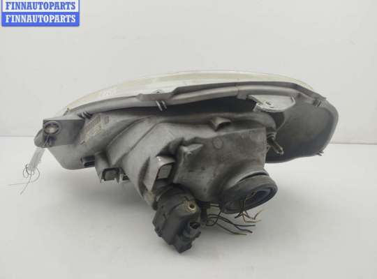 купить Фара правая на Renault Trafic (2001-2014)