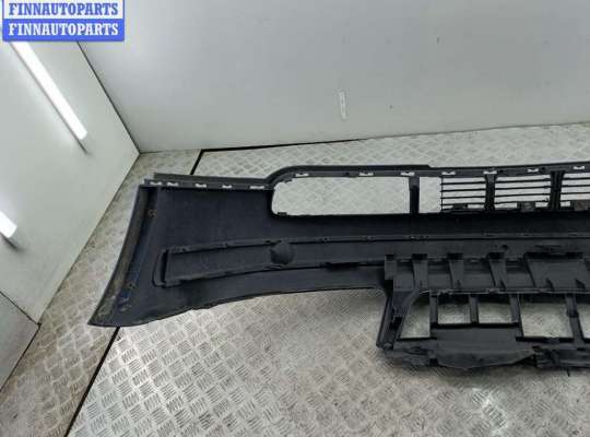 Бампер передний на Volkswagen Passat B5 (3B)