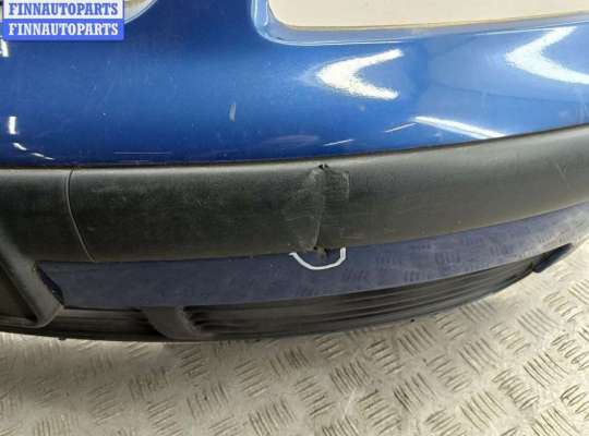 Бампер передний на Volkswagen Passat B5 (3B)