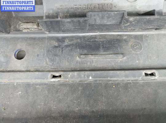 Бампер передний на Volkswagen Passat B5 (3B)