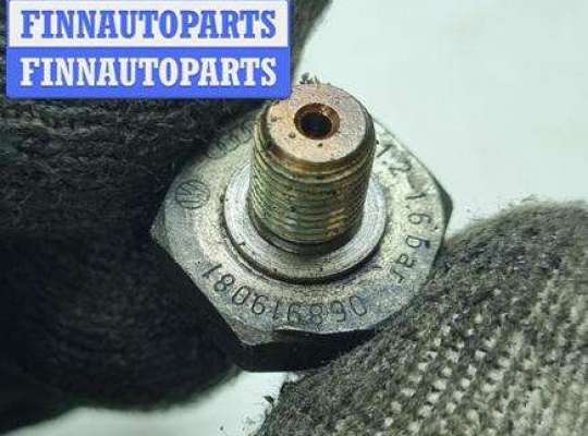 купить Датчик давления масла на Volkswagen Passat B5