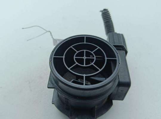 купить Расходомер (измеритель потока воздуха) на Volvo S40 / V40 (1995-2004)