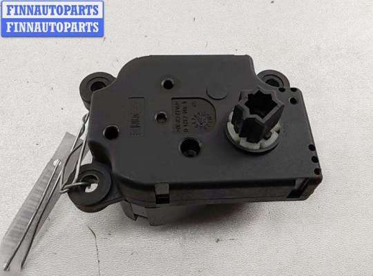 Купить Моторчик заслонки отопителя на Citroen C5 (2001-2008) Моторчик заслонки отопителя CT1131817 на Citroen C5 (2001-2008)