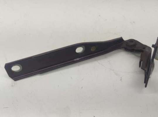 купить Петля капота правая на Audi A6 C4 (1994-1997)