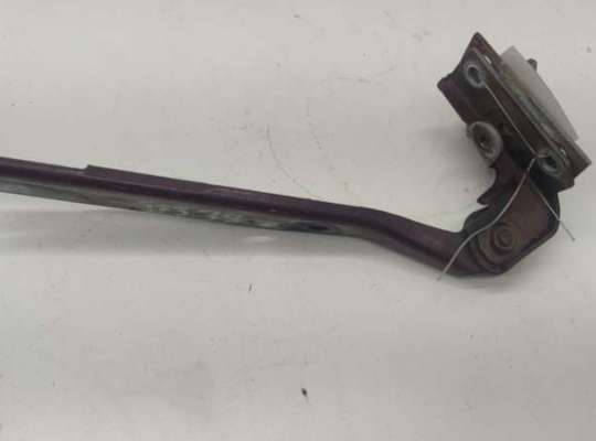 купить Петля капота правая на Audi A6 C4 (1994-1997)