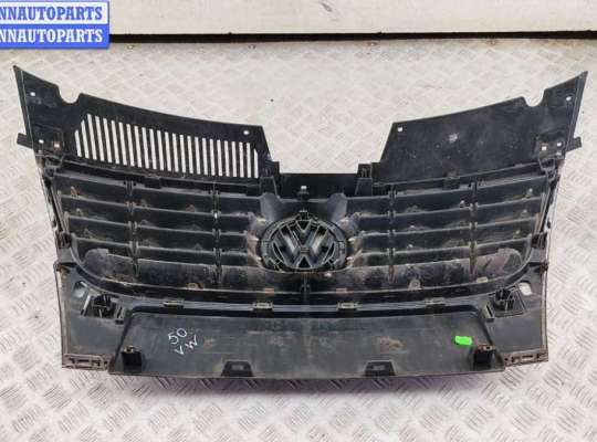 купить Решетка радиатора на Volkswagen Passat B6