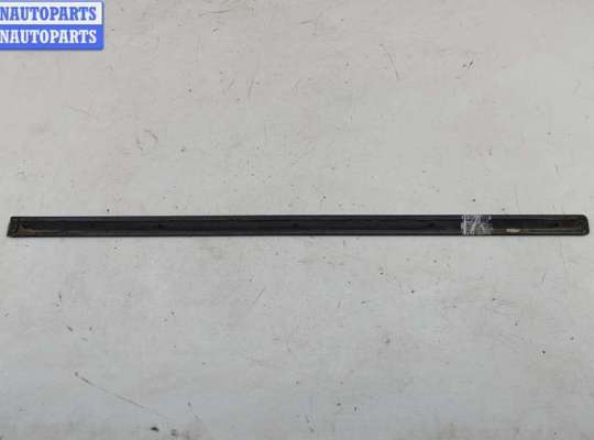 купить Молдинг двери передней левой на Volkswagen Passat B5+ (GP)