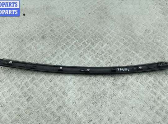 купить Молдинг лобового стекла на Citroen C4 Picasso