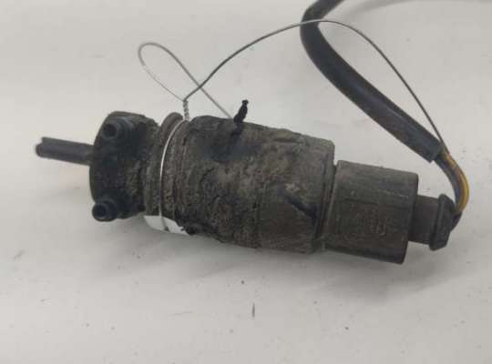 купить Насос (моторчик) омывателя стекла на Audi A6 C6 (2004-2011)