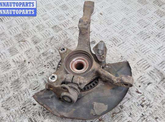 купить Ступица передняя правая на Volkswagen Passat B4