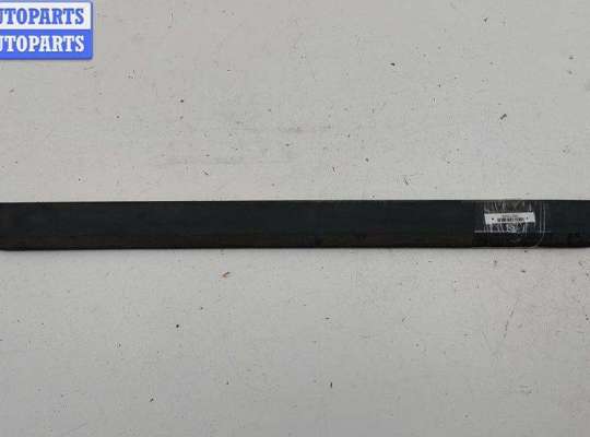 Молдинг двери задней левой VG2731071 на Volkswagen Passat B6