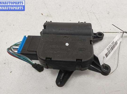 Моторчик заслонки печки на Volkswagen Touareg I (7L)