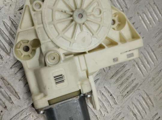 купить Моторчик стеклоподъемника передний левый на Ford Focus II (2004-2011)