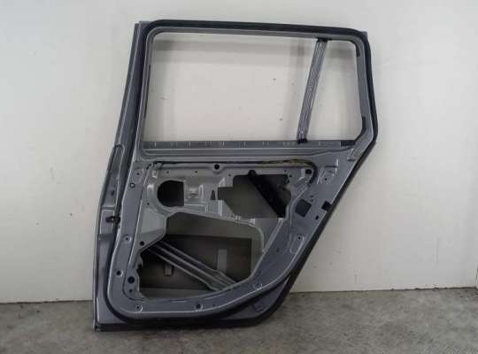 купить Дверь боковая задняя правая на BMW 5 E60/E61 (2003-2010)