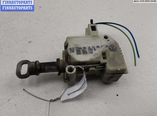 Активатор (привод) замка багажника VG2389154 на Volkswagen Passat B5