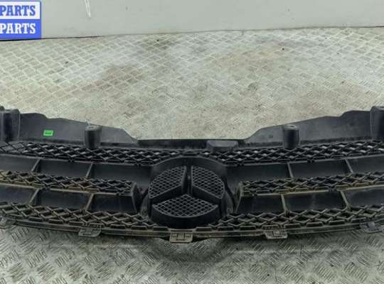 купить Решетка радиатора на Mercedes Sprinter W906 (2006-2018)