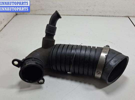 купить Патрубок воздушного фильтра на Volkswagen Passat B5